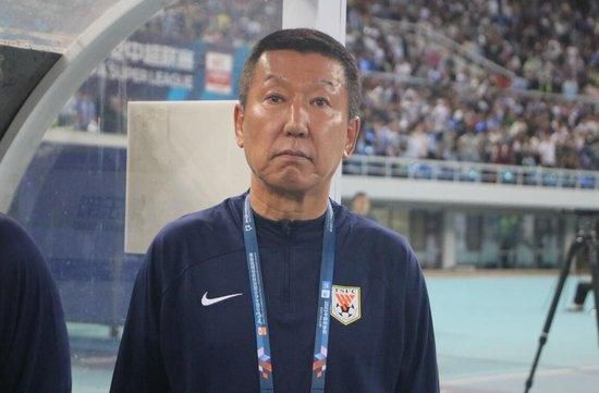 园内精品自拍视频在线播放